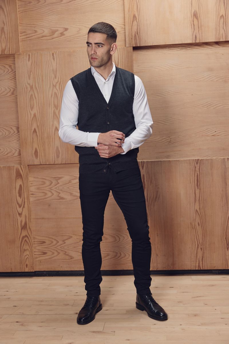 Koksgrå vest med knapper